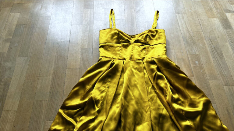 Abendkleid aus Seide